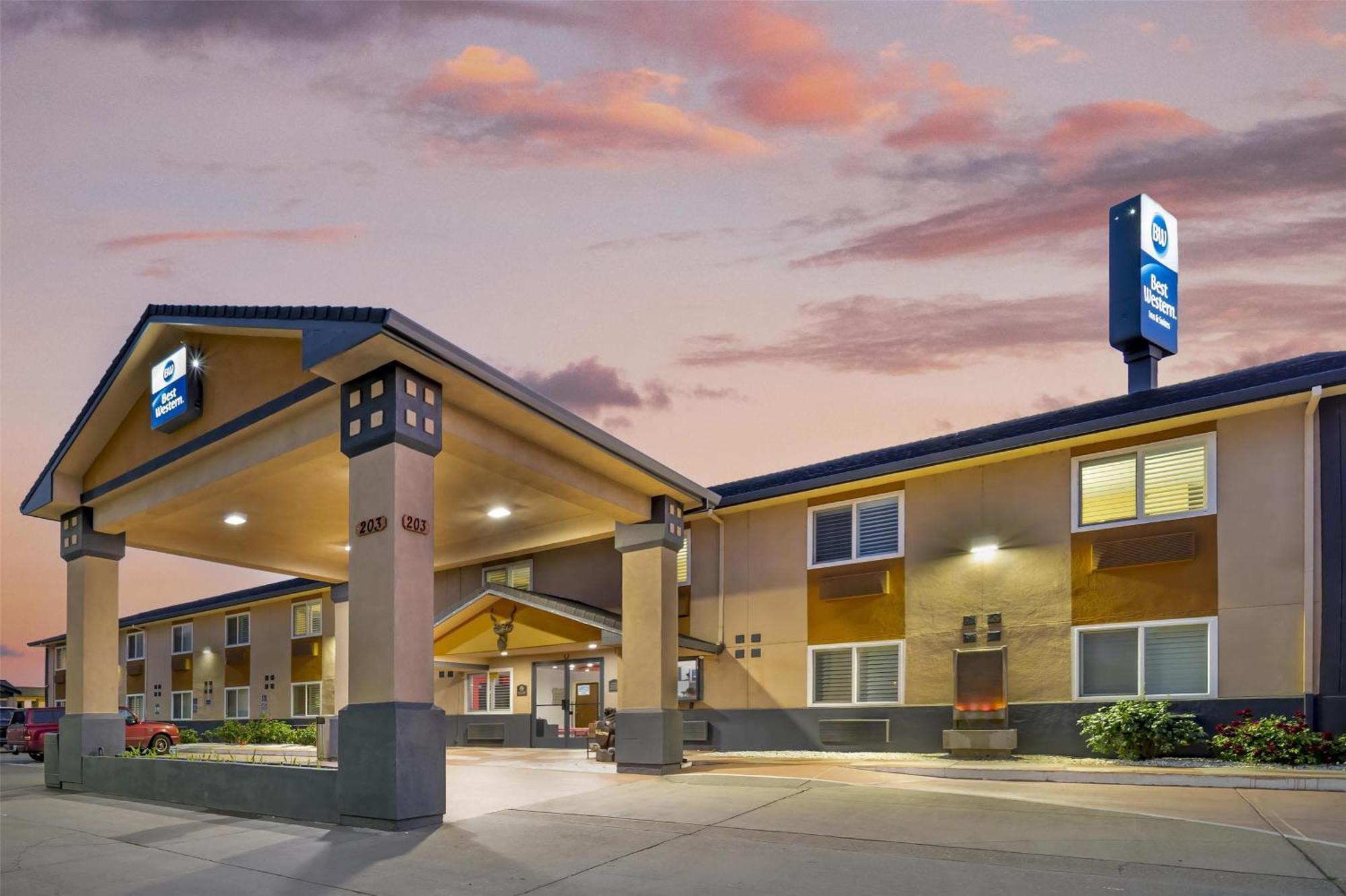 Best Western Antelope Inn & Suites Red Bluff Esterno foto