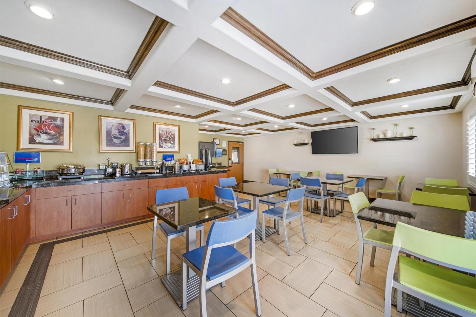 Best Western Antelope Inn & Suites Red Bluff Esterno foto